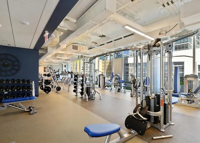 S Loop W Lounge Pool Gym Nr Grant Park Chi-761